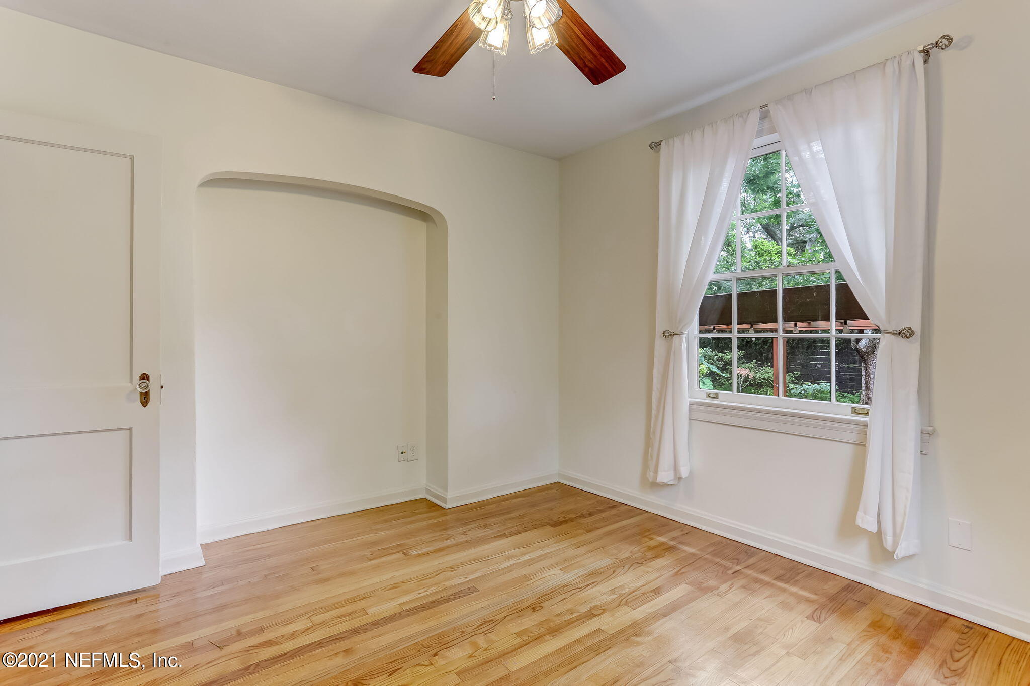 1668 Charon Road Jacksonville, FL 32205 - Photo 27 of 71 31-web-or-mls-Charon Rd-35