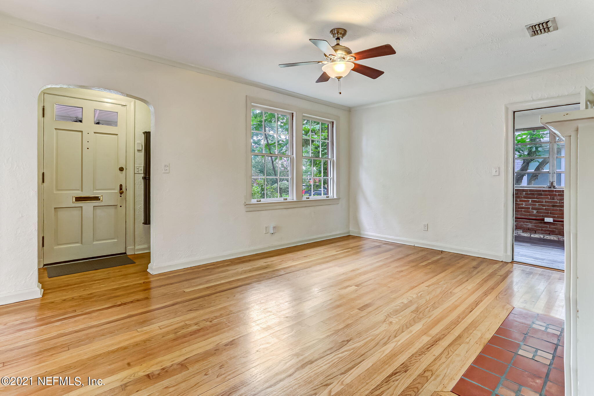 1668 Charon Road Jacksonville, FL 32205 - Photo 7 of 71 10-web-or-mls-Charon Rd-14