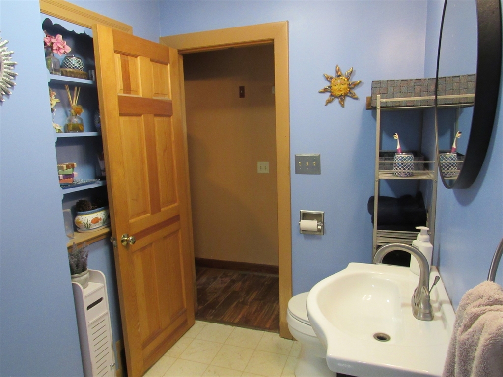 228 Palmer Road Monson, MA 01057 - Photo 20 of 35