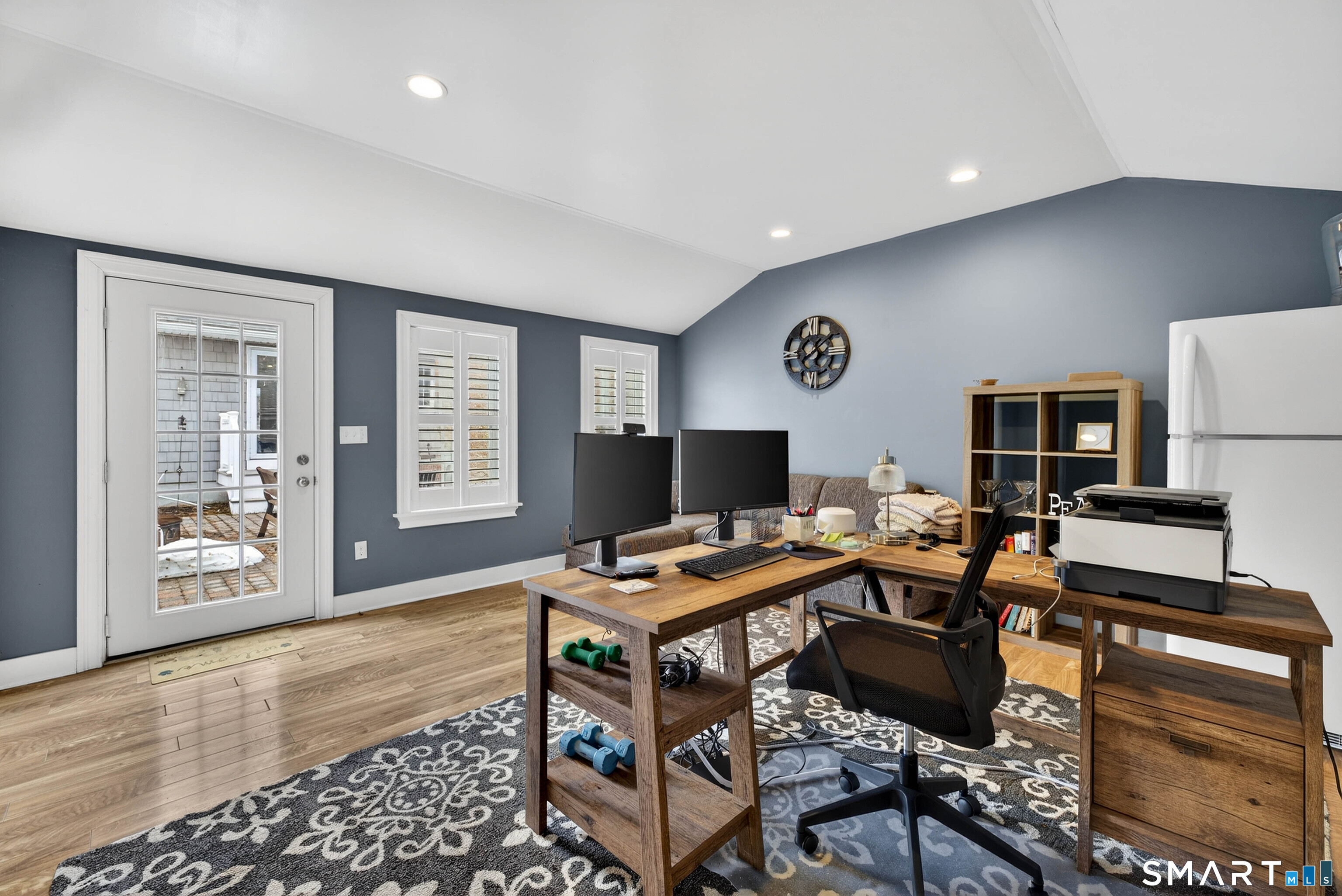 2 Pequot Trail Old Saybrook, CT 06475 - Photo 26 of 37 a workspace with furniture