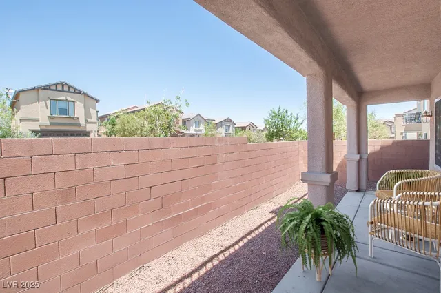 $2,190 | 10548 Laurelwood Lake Avenue, Las Vegas, NV 89166