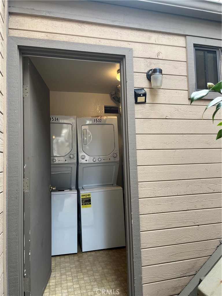 1532 Neptune Avenue Encinitas, CA 92024 - Photo 13 of 36 a bathroom with a shower