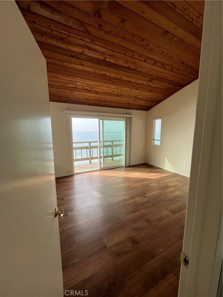 1532 Neptune Avenue Encinitas, CA 92024 - Photo 22 of 36 a view of livingroom with an empty space and a window