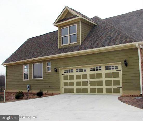 14298 Harrisville Road Mount Airy, MD 21771 - Photo 4 of 6 a front view of a house