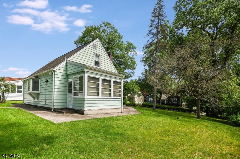 111 Jackson Avenue Wayne, NJ 07470 - Photo 25 of 27
