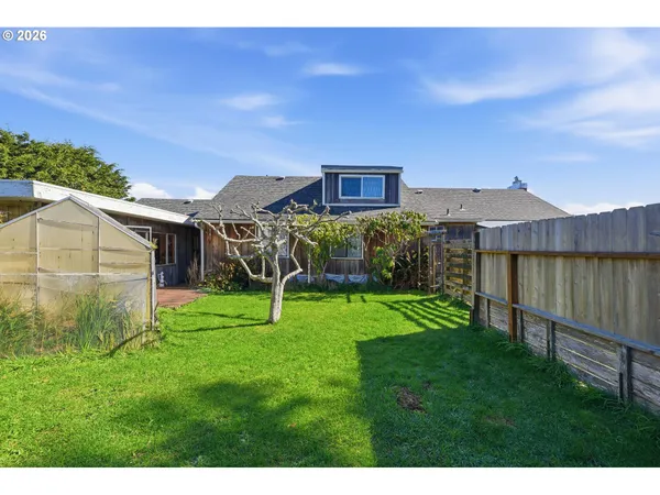 $699,000 | 650 Franklin Avenue Southwest, Bandon, OR 97411