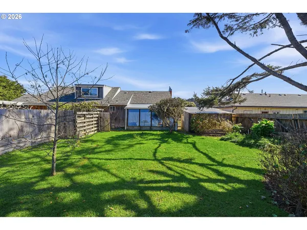 $699,000 | 650 Franklin Avenue Southwest, Bandon, OR 97411