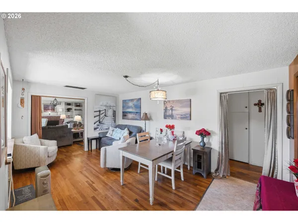 $699,000 | 650 Franklin Avenue Southwest, Bandon, OR 97411