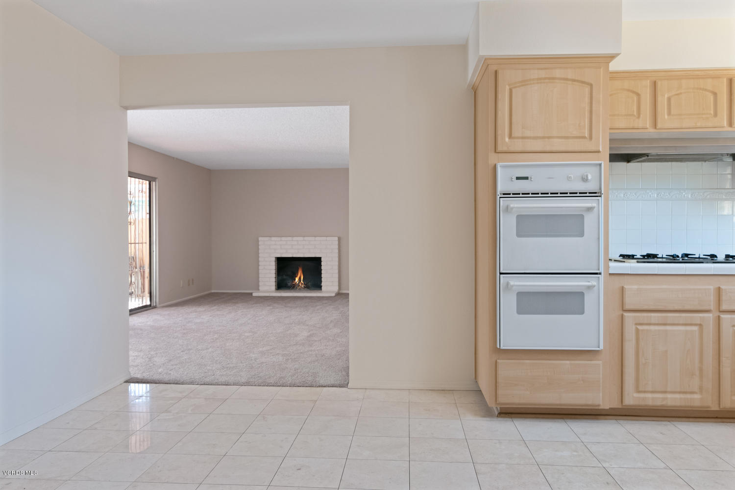 4900 Justin Way Oxnard, CA 93033 - Photo 8 of 19 4900 Justin Way-007-21-Dining Room-MLS_S