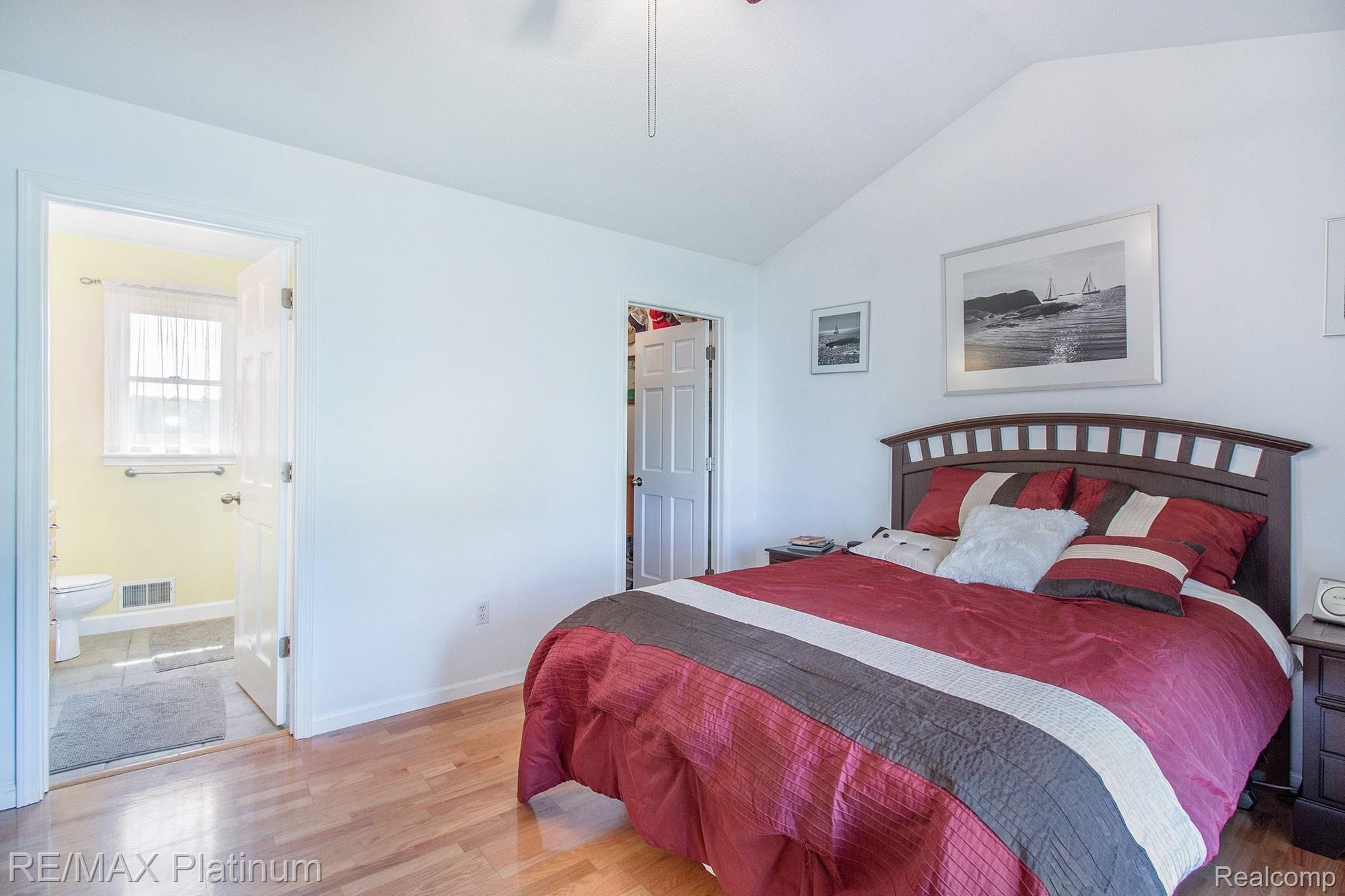 1356 East Bennington Road Owosso, MI 48867 - Photo 11 of 28 First floor Master Bedroom