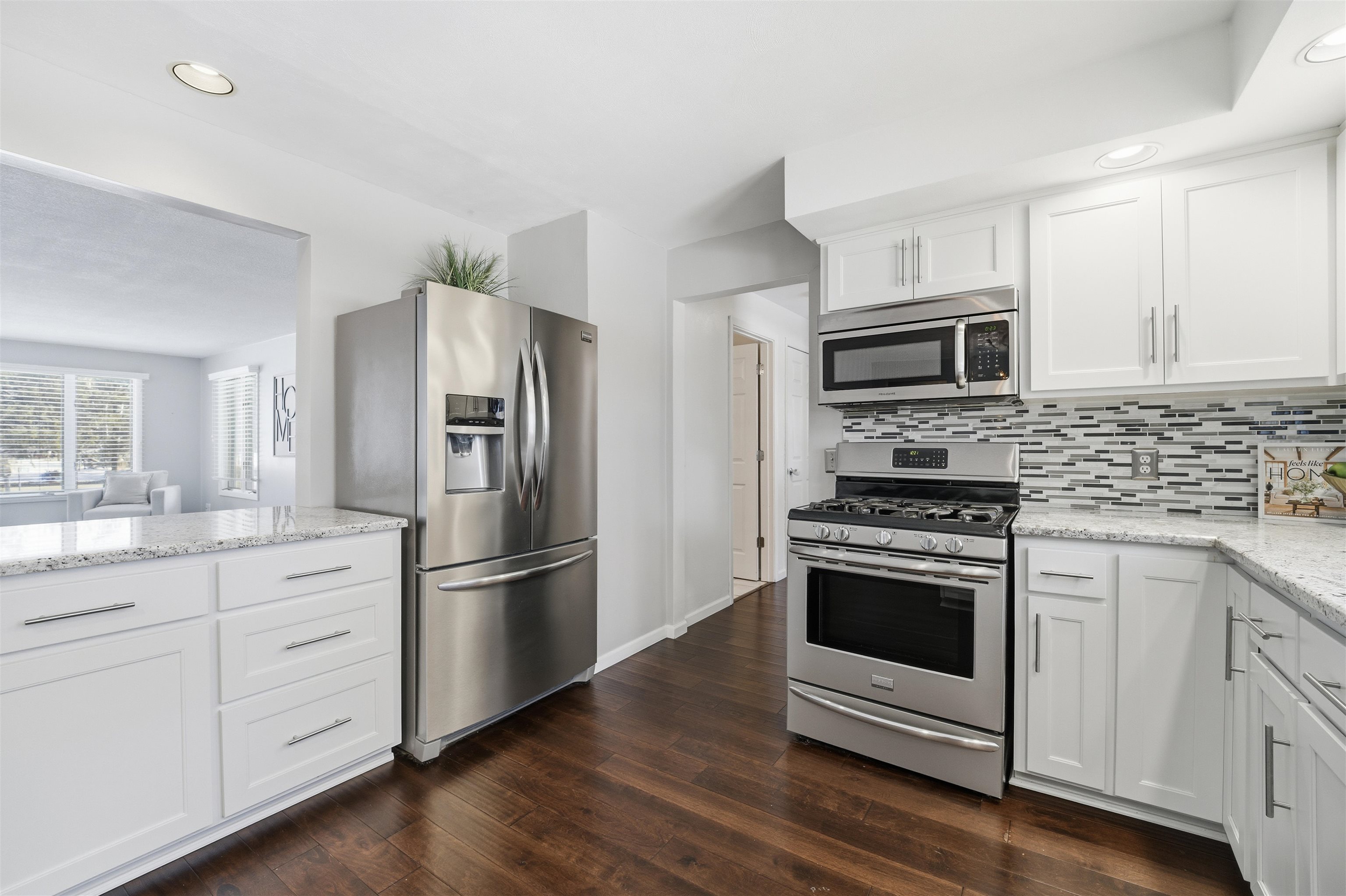 N5271 Rexford Road Shiocton, WI 54170 - Photo 8 of 32