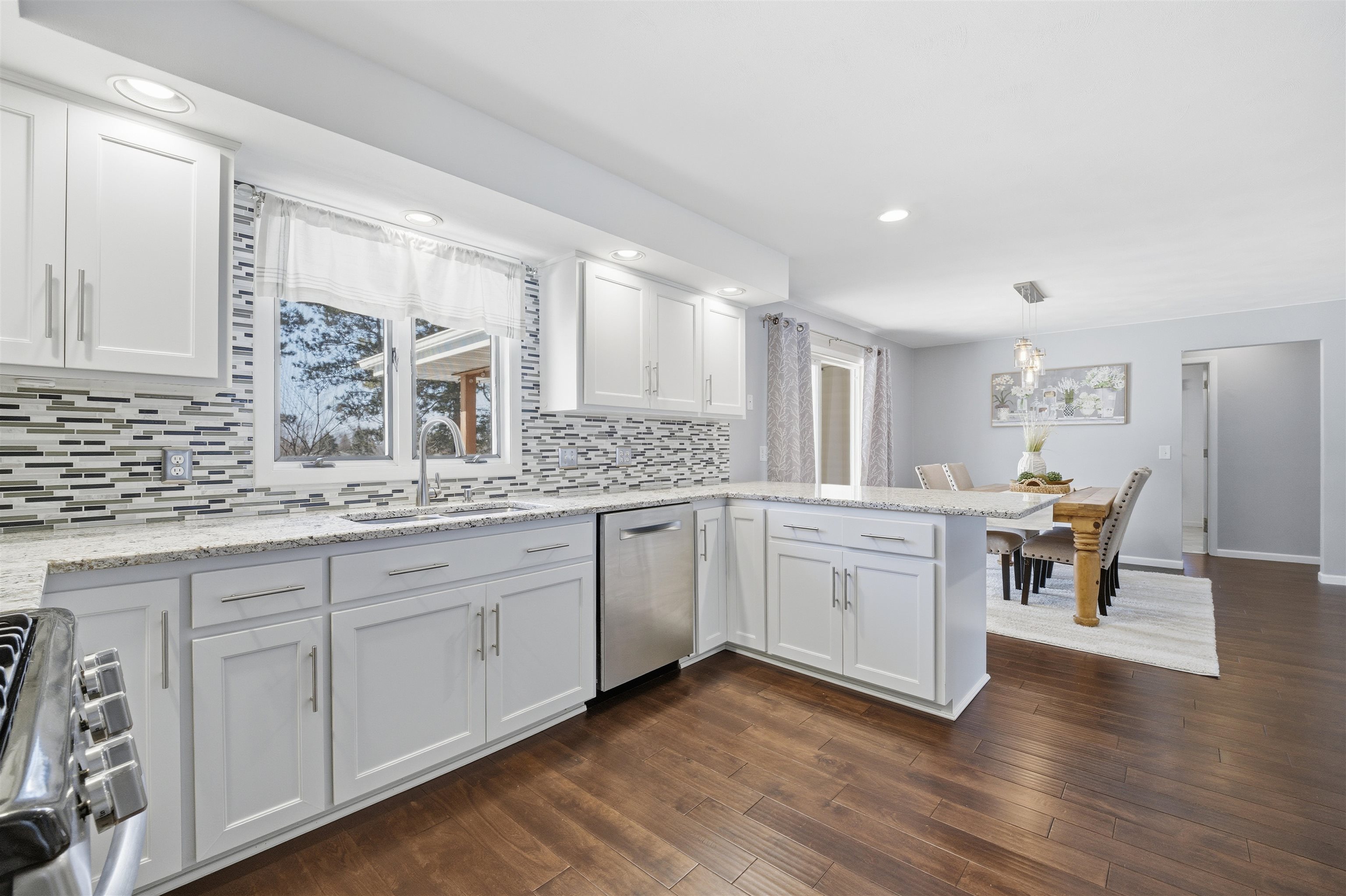 N5271 Rexford Road Shiocton, WI 54170 - Photo 9 of 32