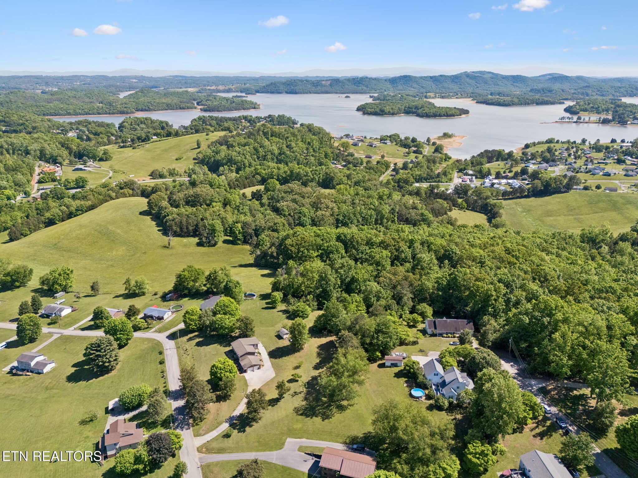 137 Meadow Run Bean Station, TN 37708 - Photo 40 of 42 59-137 Meadow Run - 059
