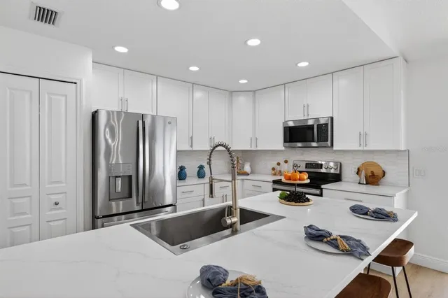 $425,000 | 4604 56th Terrace East, Bradenton, FL 34203