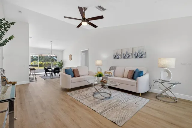 $425,000 | 4604 56th Terrace East, Bradenton, FL 34203