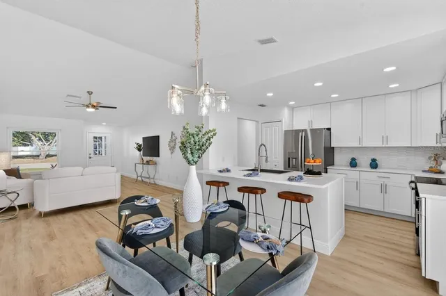 $425,000 | 4604 56th Terrace East, Bradenton, FL 34203