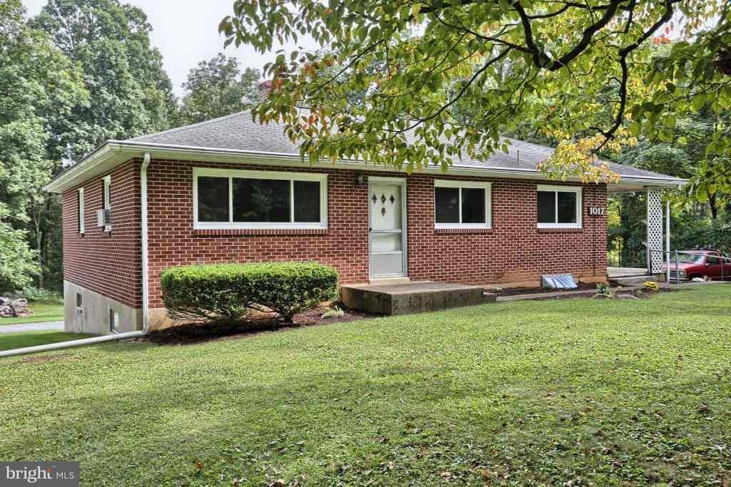 1017 Locust Grove Road Middletown, PA 17057 - Photo 2 of 21 Gallery Image 2