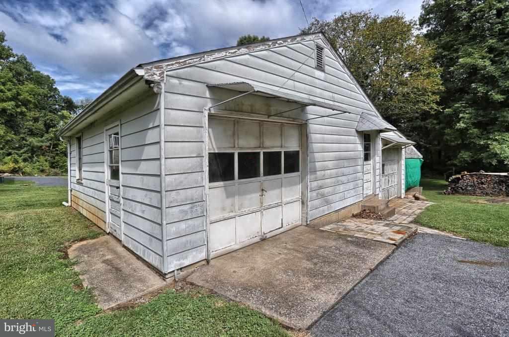 1017 Locust Grove Road Middletown, PA 17057 - Photo 20 of 21 Gallery Image 20