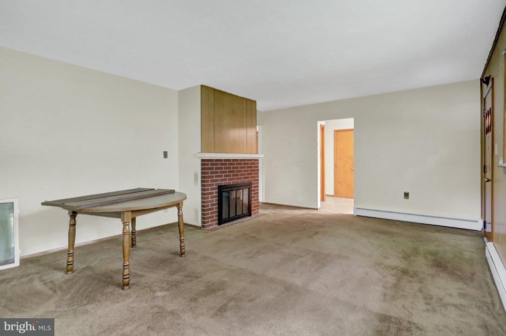 1017 Locust Grove Road Middletown, PA 17057 - Photo 6 of 21 Gallery Image 6