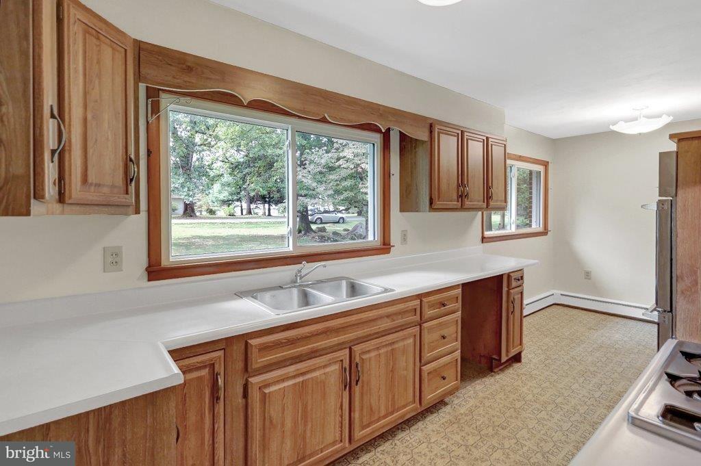 1017 Locust Grove Road Middletown, PA 17057 - Photo 10 of 21 Gallery Image 10