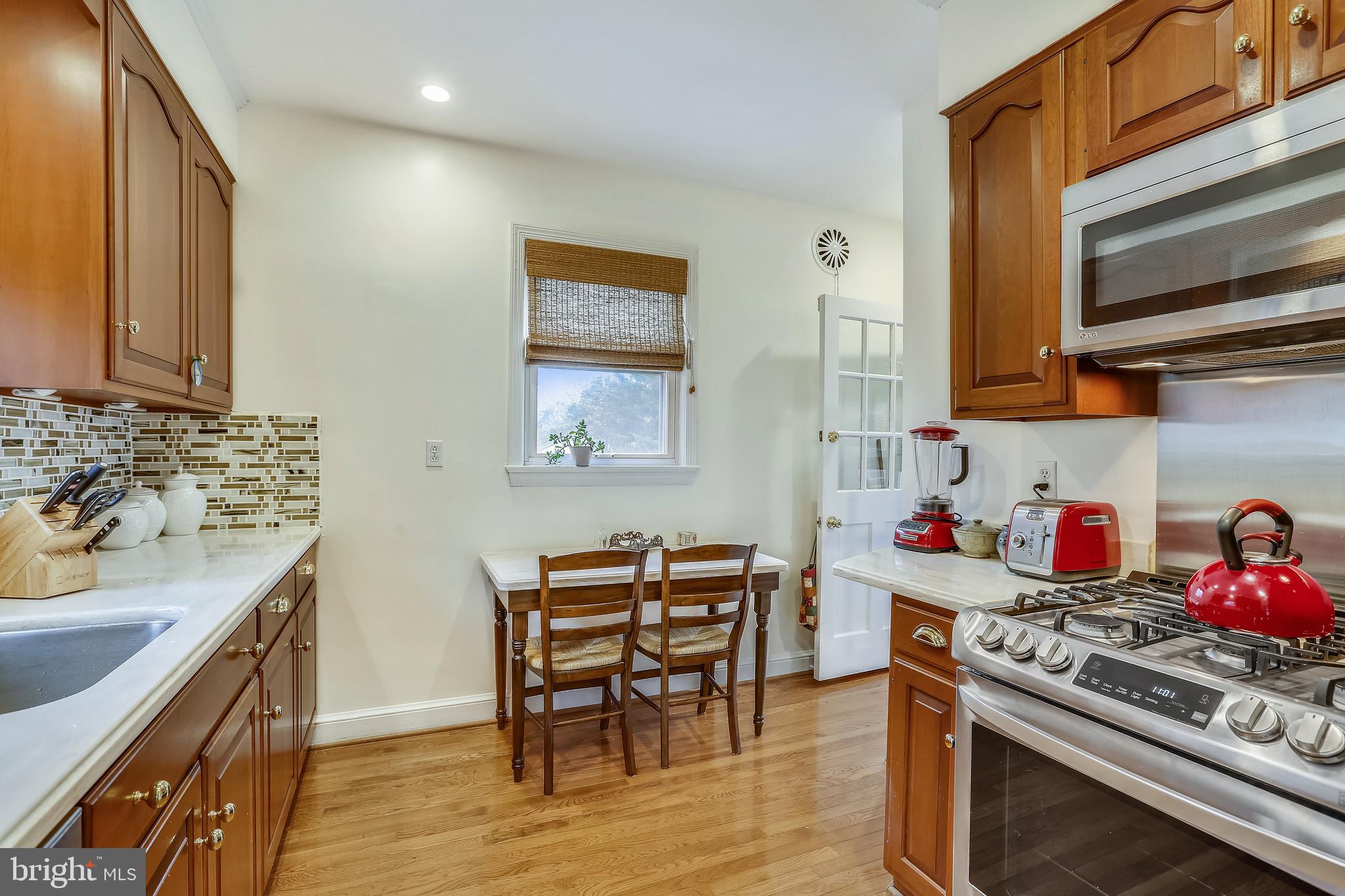 8917 Walden Road Silver Spring, MD 20901 - Photo 11 of 29 Kitchen featuring Breakfast Nook