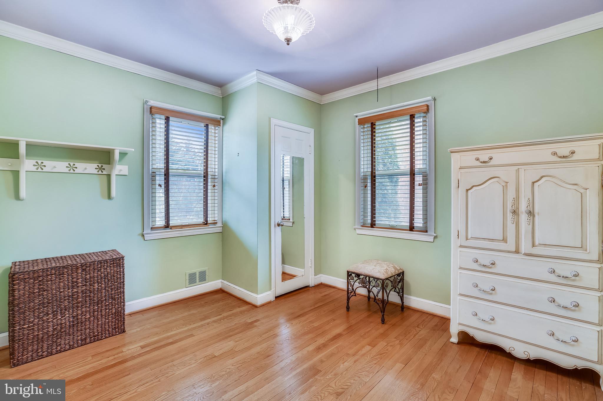 8917 Walden Road Silver Spring, MD 20901 - Photo 18 of 29 2nd Bedroom
