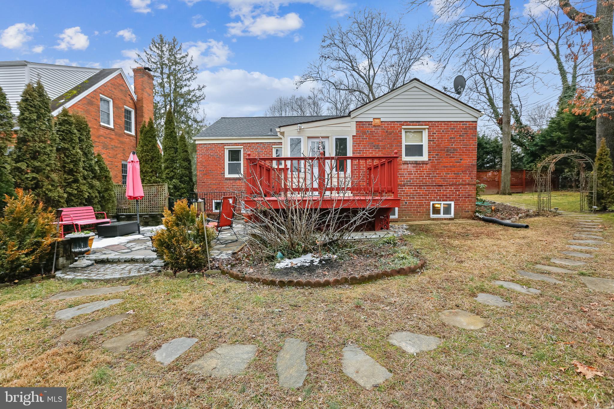 Rear view of  large lot