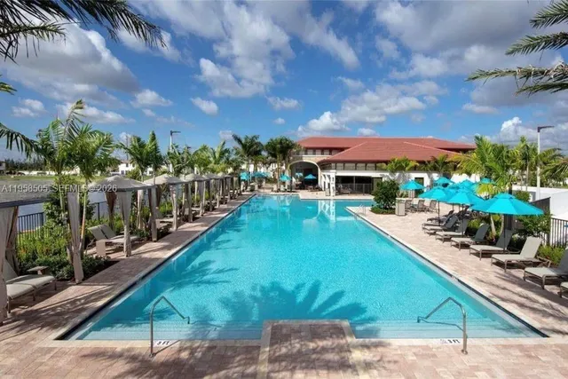 $3,450 | 3326 Northwest 112th Street, Unit 3326, Hialeah, FL 33018