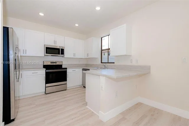 $3,450 | 3326 Northwest 112th Street, Unit 3326, Hialeah, FL 33018