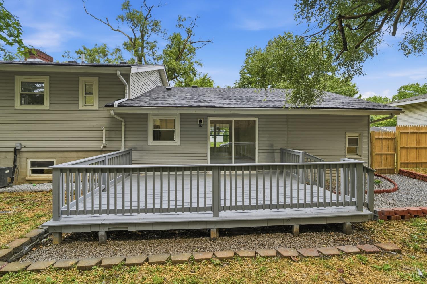 10686 Chelmsford Road Cincinnati, OH 45240 - Photo 39 of 43