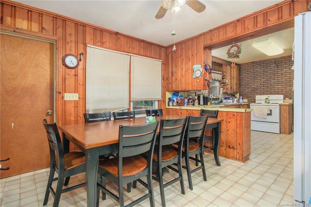 862 East Old Limestone Road York, SC 29745 - Photo 14 of 30 Gallery Image 14