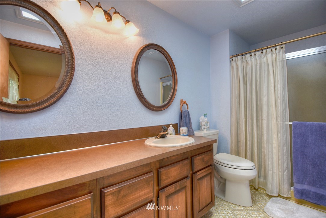 2110 Rimrock Court Southwest Olympia, WA 98512 - Photo 15 of 24 Gallery Image 15