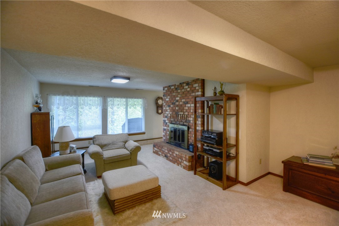 2110 Rimrock Court Southwest Olympia, WA 98512 - Photo 8 of 24 Gallery Image 8