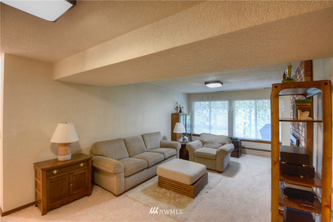 2110 Rimrock Court Southwest Olympia, WA 98512 - Photo 9 of 24 Gallery Image 9