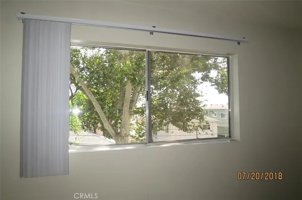 $1,950 | 631 East San Jose Avenue, Unit F, Burbank, CA 91501