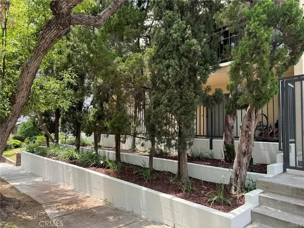 $1,950 | 631 East San Jose Avenue, Unit F, Burbank, CA 91501