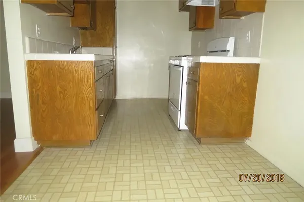 $1,950 | 631 East San Jose Avenue, Unit F, Burbank, CA 91501