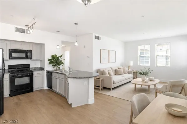 $281,500 | 50 Aura De Blanco Street, Unit 6204, Henderson, NV 89074