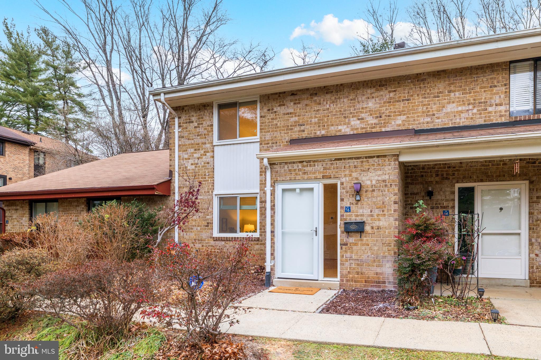 11016 Saffold Way Reston, VA 20190 - Photo 2 of 39