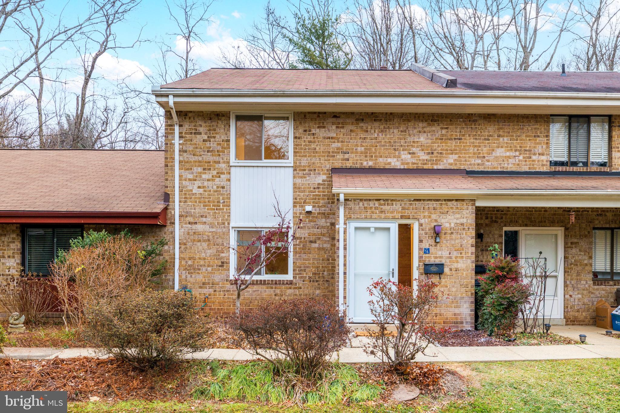 11016 Saffold Way Reston, VA 20190 - Photo 3 of 39