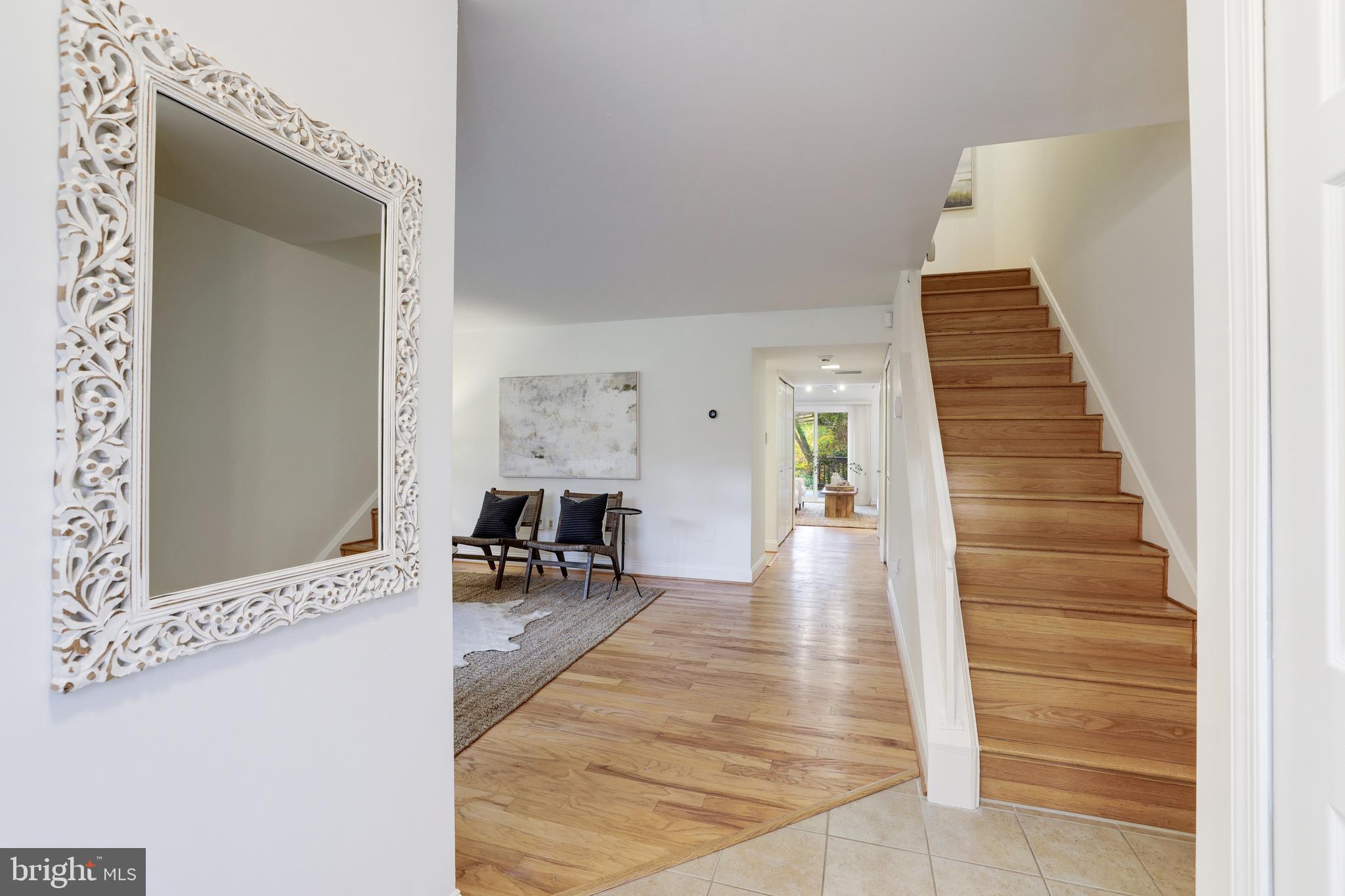 11016 Saffold Way Reston, VA 20190 - Photo 4 of 39
