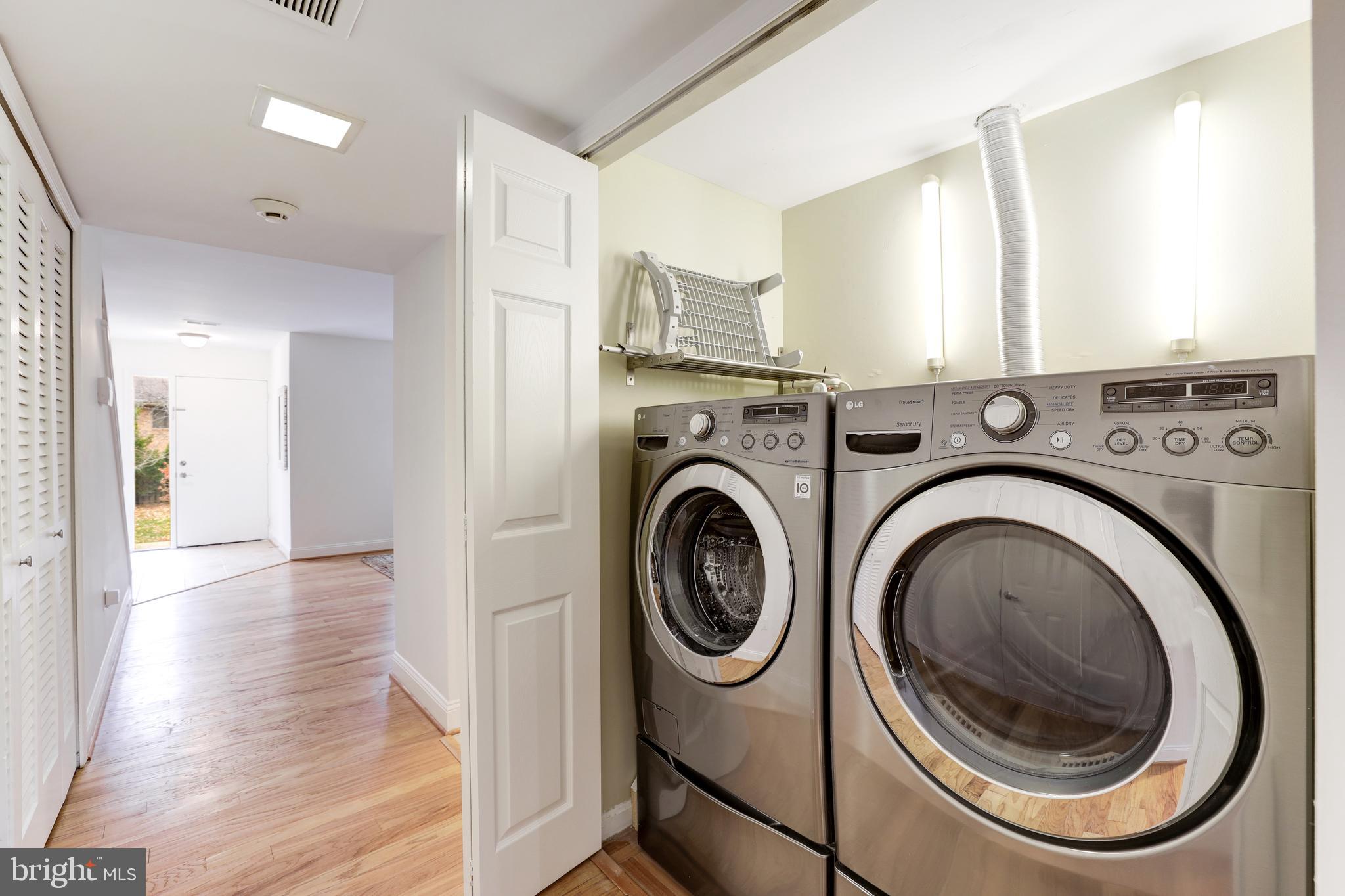 11016 Saffold Way Reston, VA 20190 - Photo 10 of 39