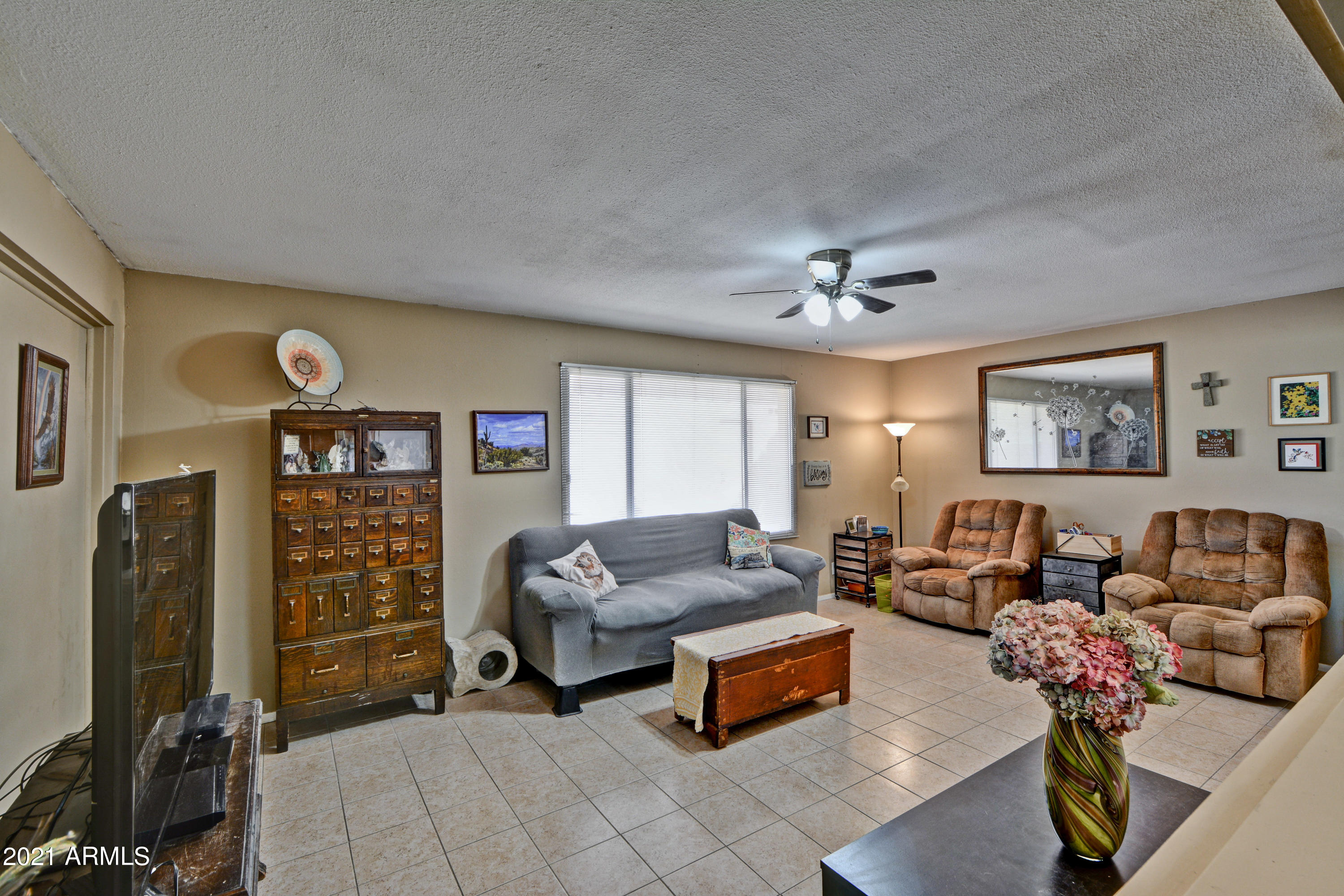 3042 West Hearn Road Phoenix, AZ 85053 - Photo 9 of 24 Hearn (13)