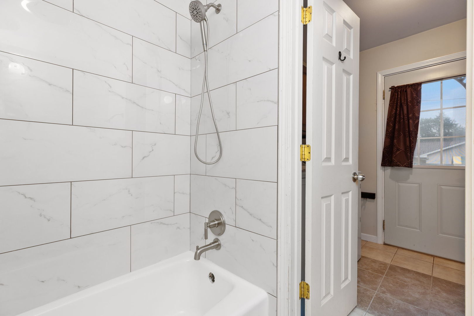 345 Hickory Avenue Romeoville, IL 60446 - Photo 14 of 24 Gallery Image 14