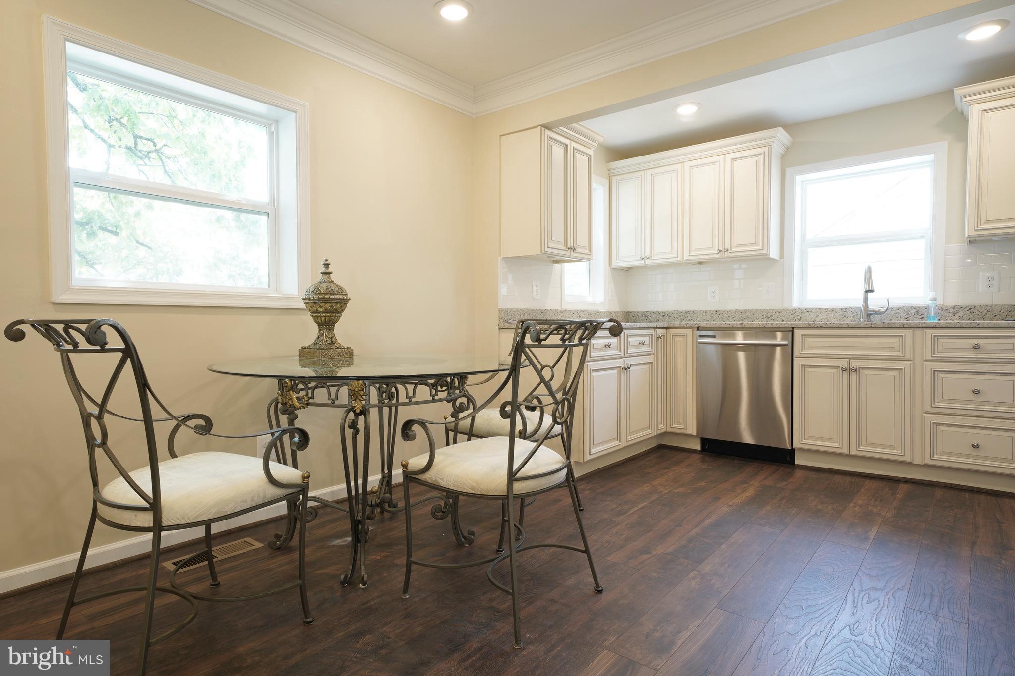 7708 Emerson Road Hyattsville, MD 20784 - Photo 5 of 29 Kitchen