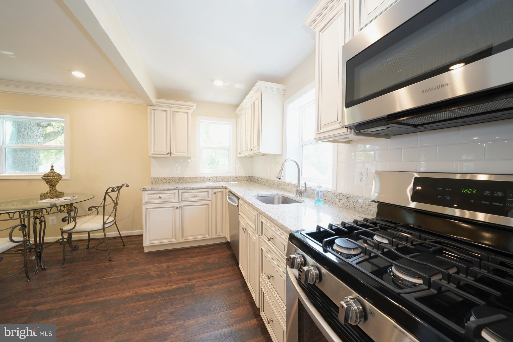 7708 Emerson Road Hyattsville, MD 20784 - Photo 9 of 29 Kitchen