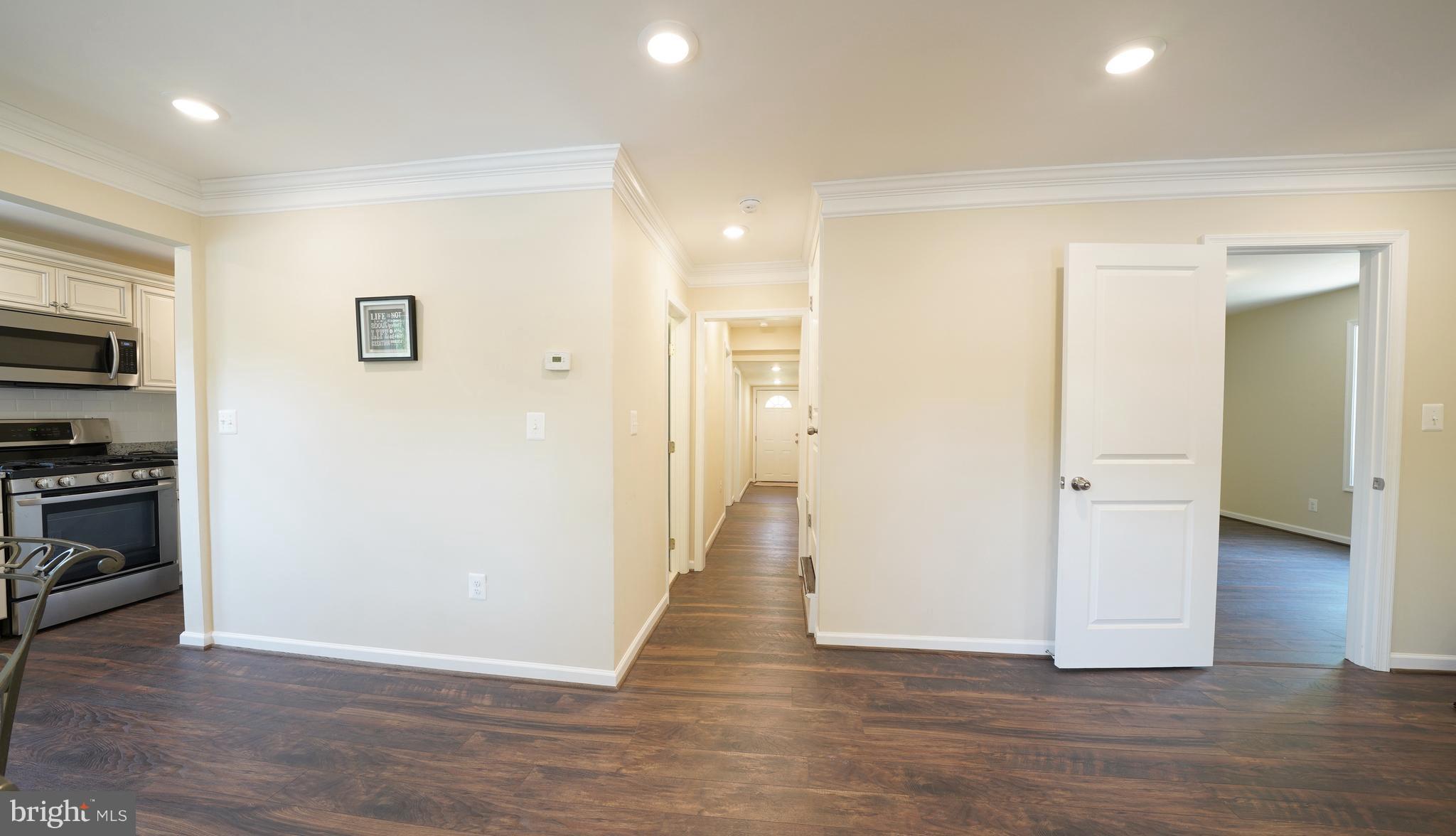 7708 Emerson Road Hyattsville, MD 20784 - Photo 10 of 29 Interior (General)