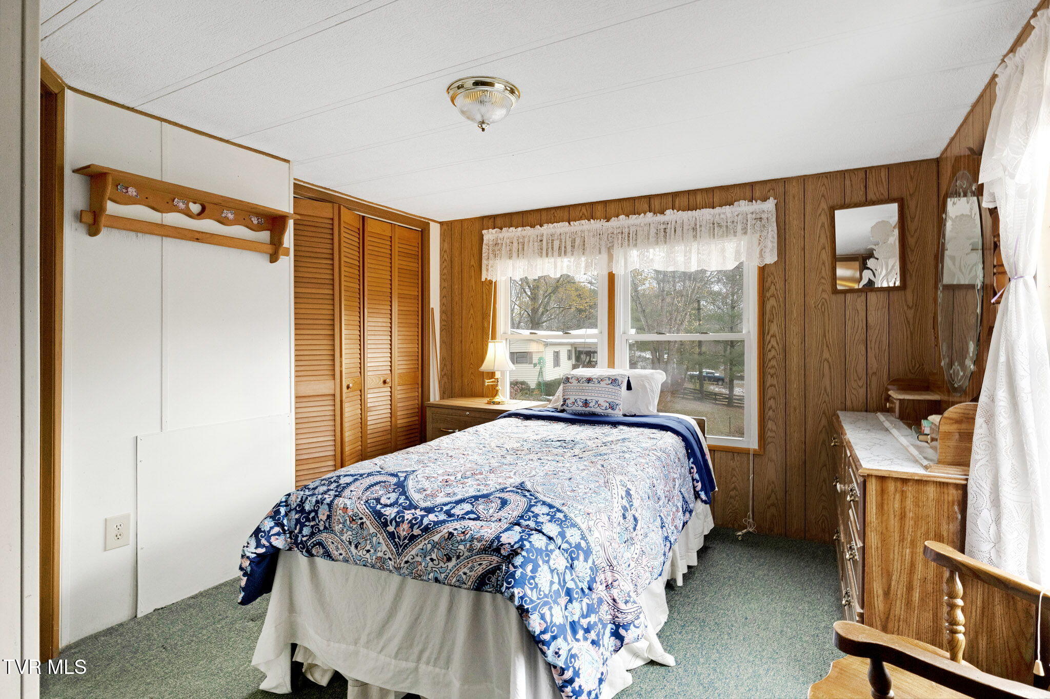 705 White Top Road Bluff City, TN 37618 - Photo 12 of 24 10-web-or-mls-IMG_5773