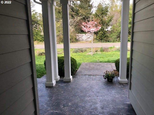 89021 Sutton Lake Road Florence, OR 97439 - Photo 3 of 17 Gallery Image 3