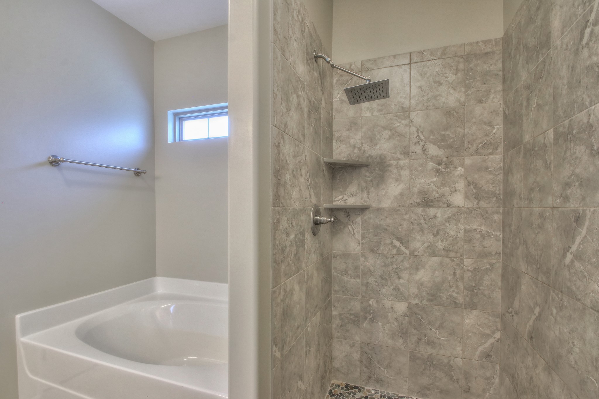 2025 Lincoln Road Spring Hill, TN 37174 - Photo 30 of 37 a bathroom with a bathtub